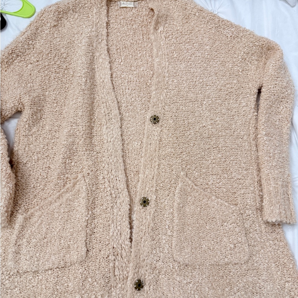 Cozy Beige Cardigan with Pockets